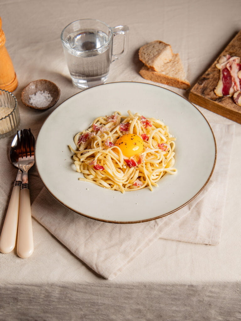 Spaghetti carbonara au jaune d’œuf